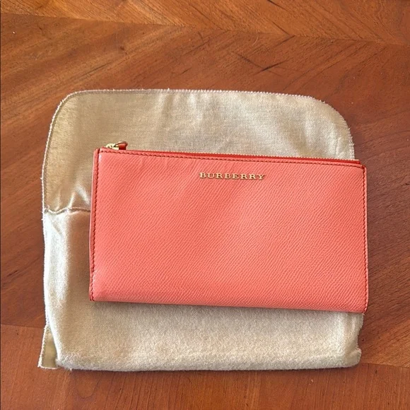 Burberry Pink Clutch Vibrant Leather Wristlet - Picture 3 of 5